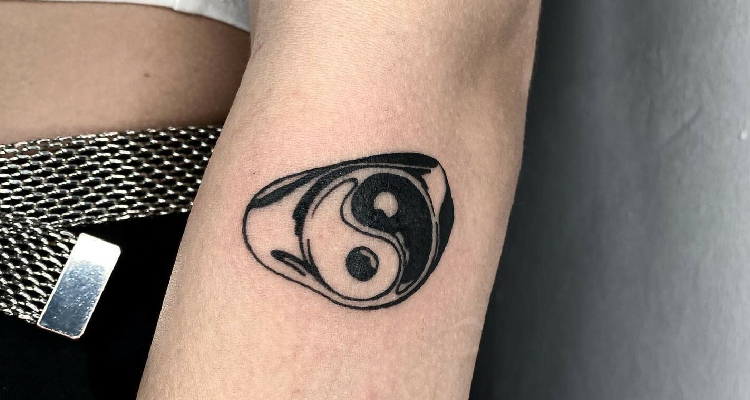 25 Best Yin Yang Tattoo Ideas And Designs For Men And Women Worldwide Tattoo And Piercing Blog 