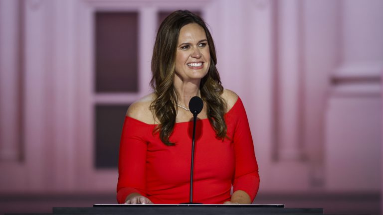 The Worn-Out Dress Trend Sarah Huckabee Sanders Should Move On From The Worn-Out Dress Trend Sarah Huckabee Sanders Should Move On From