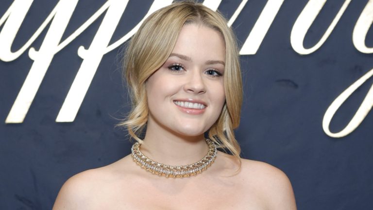 Ava Phillippe, Daughter of Reese Witherspoon, Undergoes a Remarkable Transformation