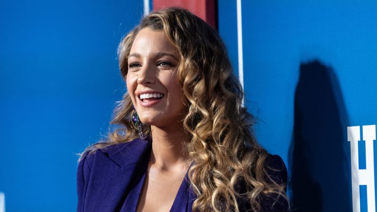 5 Outfits That Show Why Blake Lively Could Benefit from a Professional Stylist