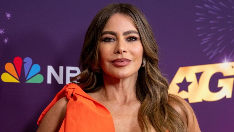 Sofia Vergara's Natural Hair Color Isn't Brunette, and We're Shocked