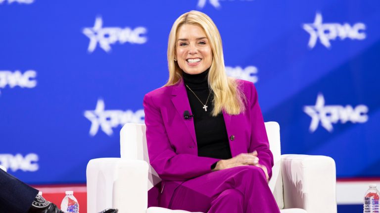 Pam Bondi Criticizes White House Outfit as a '70s Throwback (and Not in a Good Way)