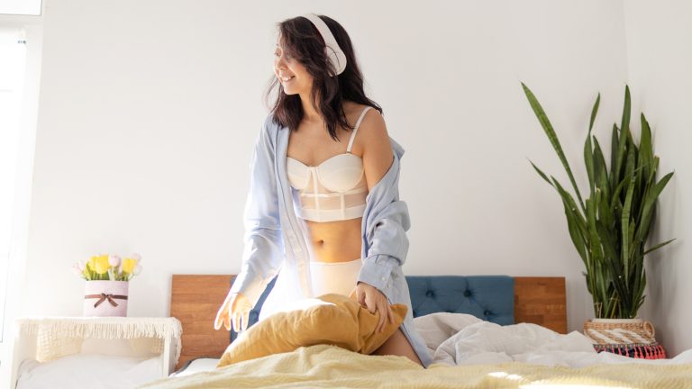The Purpose Behind the Bow on Women's Underwear: More Than Just Decoration