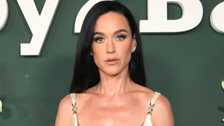 The Mystery of Katy Perry's Ever-Changing Hair: Are Wigs Her Secret?