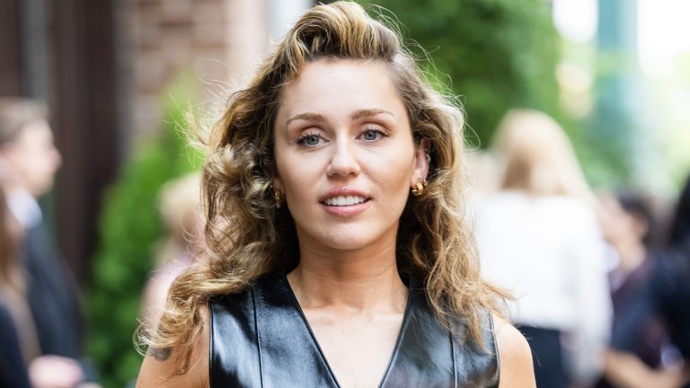 The Evolution of Miley Cyrus' Facial Appearance Over the Years