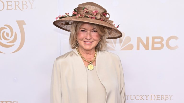 7 Celebrities Who Perfectly Embody Coastal New England Style in the Summer