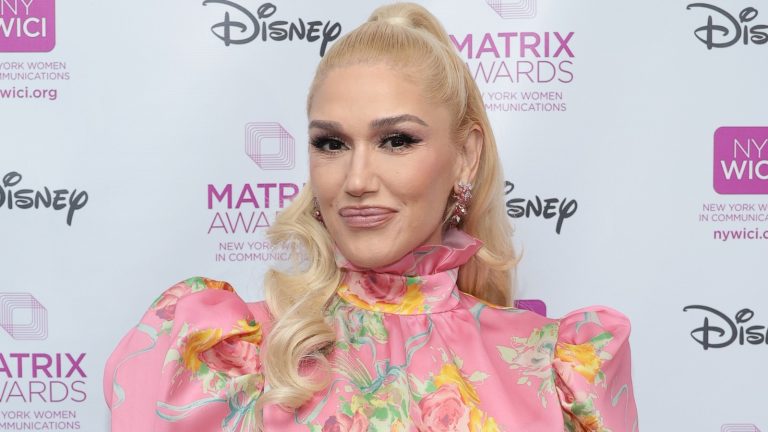 11 Celebrities Who Look Completely Different with Their Natural Hair Color