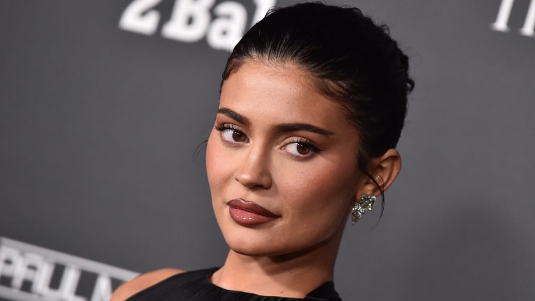 Kylie Jenner and Lucy Hale Join the Colleen Hoover Book Craze